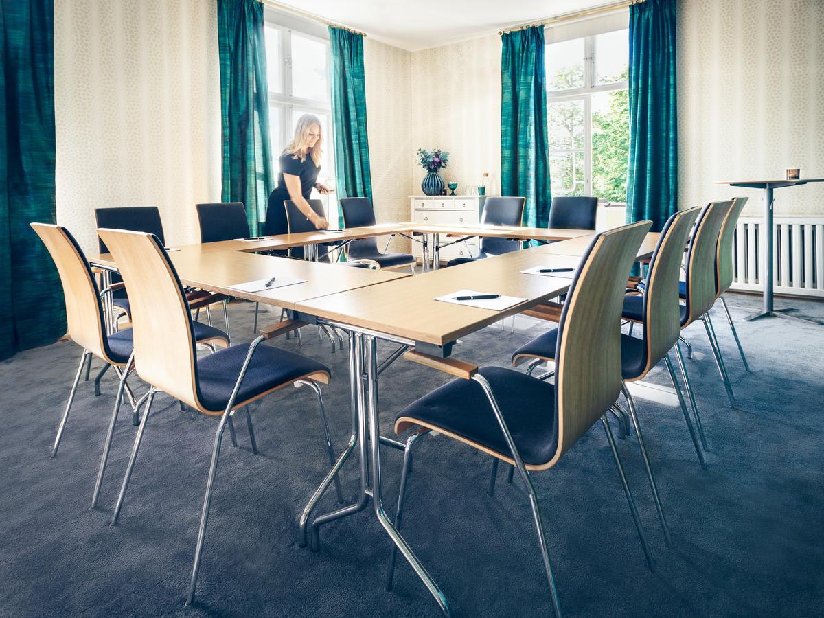Thoresta Herrgard Bro Buitenkant foto